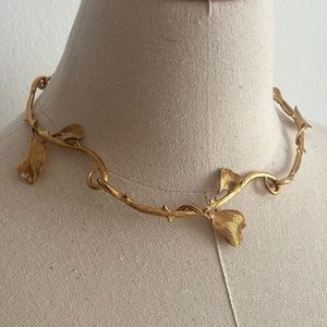 Oscar De la Renta
Thorn and Branch Necklace